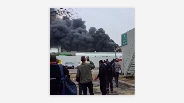Fuego arrasa un complejo químico industrial israelí tras represalias de Irán
