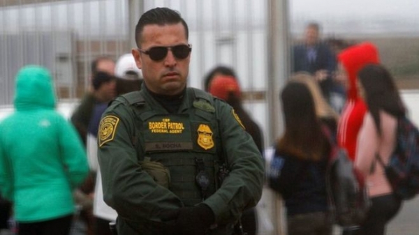 Las nuevas normas aumentan el número de extranjeros indocumentados que pueden ser expulsados del país