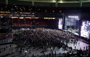 Los rockeros agradecieron el apoyo del público tapatío y principalmente de tener la posibilidad de vivir y hacer de este show "Todo un sueño hecho realidad".