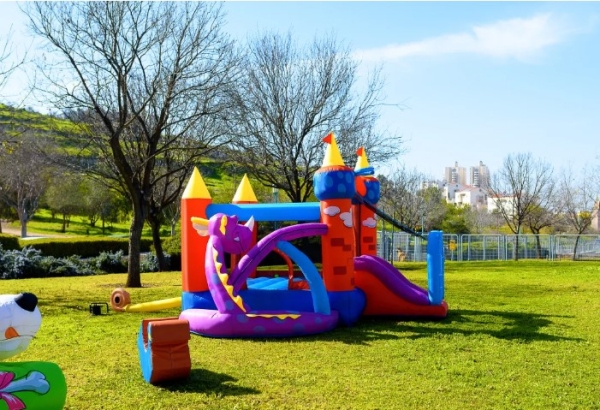 Un segundo niño de Maryland sufrió heridas dentro del castillo infable que no pusieron en peligro su vida.