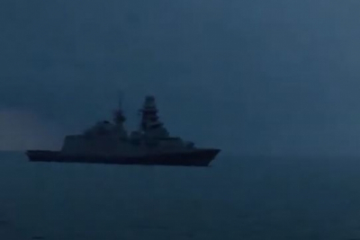 El destructor estadounidense USS Ross, armado con 90 misiles de crucero Tomahawk, se dirigió hacia el Mar Negro.