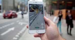 Roban a bloguero en medio de la transmisión de Pokémon GO en vivo (video)