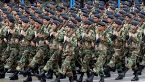 Soldados iraníes durante un desfile militar en Teherán, el 18 de abril de 2019.