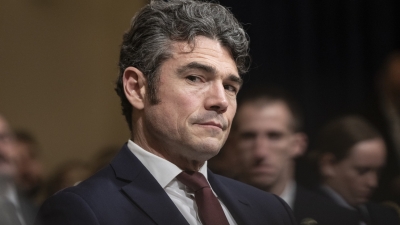 El FBI investiga al exjefe antiterrorista de EE.UU. por presunta filtración de información clasificada