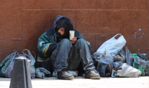 EEUU da la espalda a sus 'homeless' mientras envía millones de dólares a Ucrania