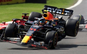 Checo Pérez reacciona tras chocar en el GP de México: no pudo contener la frustración