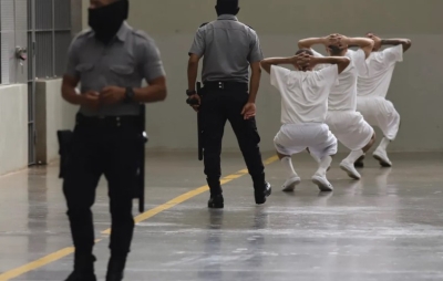 Corte Suprema bloqueó deportaciones bajo Ley de Enemigos Extranjeros