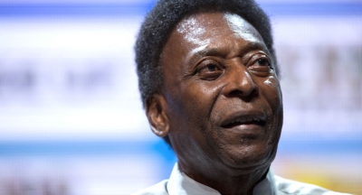 Pelé "tiene depresión" y está recluido en casa