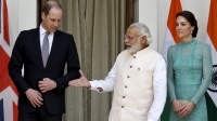Primer Ministro indio le "destrozó" la mano al príncipe Guillermo