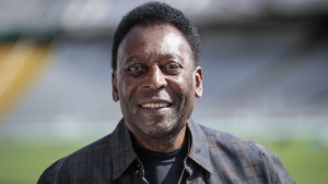 Pelé es internado nuevamente en el hospital y aumenta la preocupación por su salud