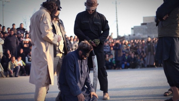 El Estado Islámico (ISIS) decapitó a un iraquí acusado de brujería