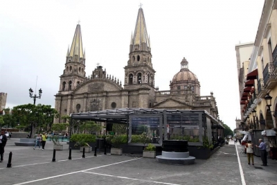 Hoy día, las sanciones por vender en la vía pública sin el permiso correspondiente van de los mil 628 a los 3 mil 257 pesos.