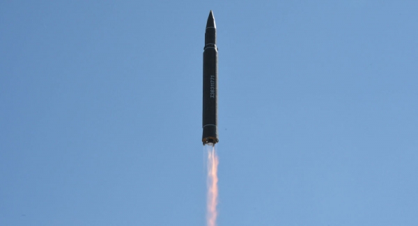Corea del Norte lanza un nuevo misil balístico
