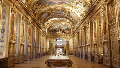 ¿Cuánto cuestan las joyas imperiales robadas en el Louvre?