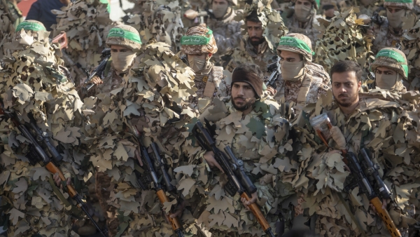 "Con el dedo en el gatillo": Militares iraníes se declaran en alerta máxima ante cualquier agresión