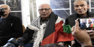 Tras cuatro décadas en sus cárceles, Israel libera al preso palestino Karim Younis