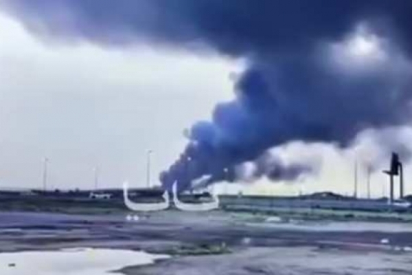 Irán lanzó un ataque masivo con misiles contra el puerto estratégico de Kuwait.