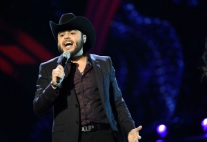 Gerardo Ortiz dedicó una canción a “El Chapo”.