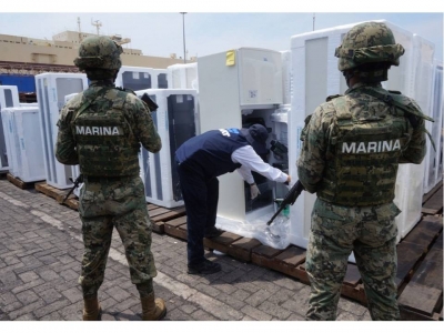 El cargamento asegurado fue encontrado en tres refrigeradores en Manzanillo, Colima.