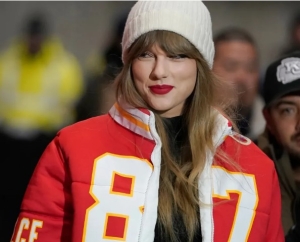 Taylor Swift anunció otra edición de lujo de su esperado nuevo álbum.