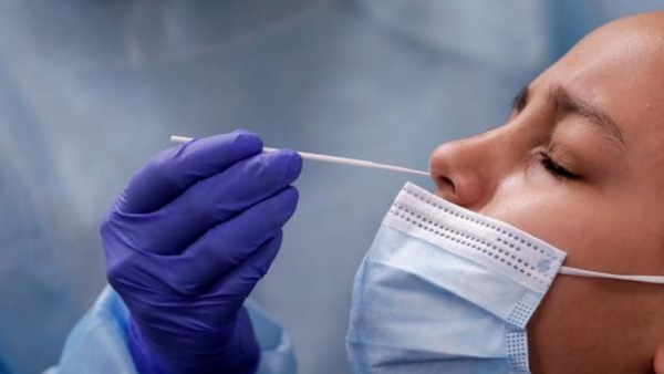 China empieza a hacer test anales para detectar el coronavirus y alega que son más precisos que los nasales