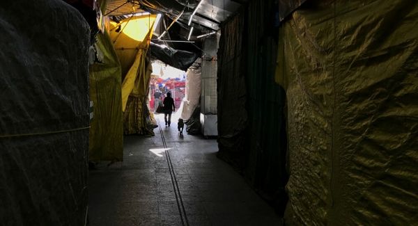 Factor económico, una de las claves para entender la política de México contra la COVID-19