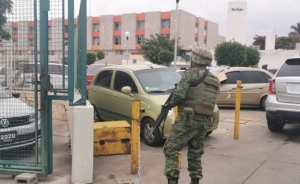 Grupo armado intenta rematar a paciente en hospital del IMSS en Culiacán