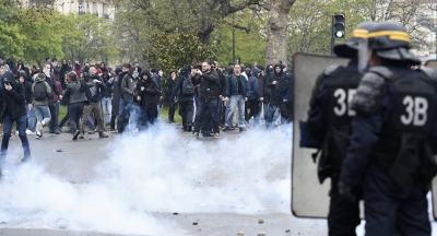 Unas 120.000 personas protestan contra reforma laboral en Francia