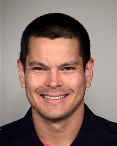 Expulsan a un policía en Texas por entregar a un 'sin techo' un sandwich con restos fecales