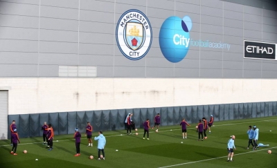 Los jugadores del primer equipo del Manchester City, durante un entrenamiento esta semana. J