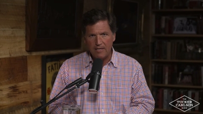 Tucker Carlson: "Trump se está mofando de Jesús"