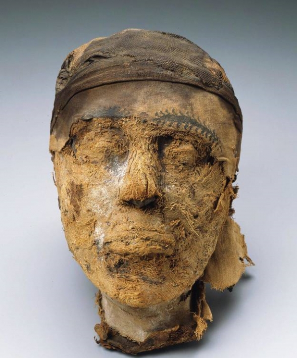 La cabeza de Djehutynakht, del 4.000 a. C. (Museo de Bellas Artes de Boston)