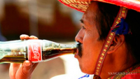 En San Cristóbal de las Casas no hay agua para la gente, Coca Cola es rey... y también la diabetes