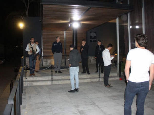 El operativo se extendió al bar Bosé, en avenida Patria, casi a la altura de Avenida Américas.