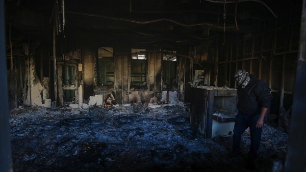 Así quedó el puesto de control de seguridad en la embajada de EE.UU. en Bagdad (Irak).