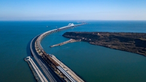 Completan todos los tramos de la parte ferroviaria del puente de Crimea