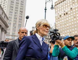 E. Jean Carroll gana demanda por difamación.