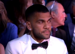 La declaración de la joven que ha denunciado a Dani Alves por agresión sexual: «Estuvo un rato pegándome en la cara, sentí que me ahogaba»