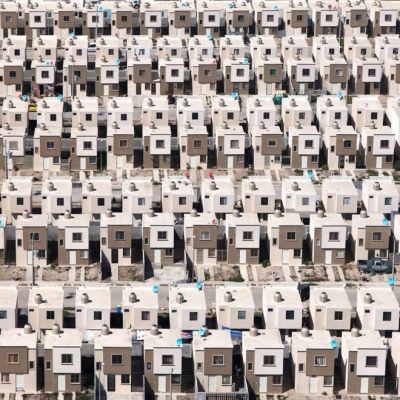 "Paraísos siniestros": fotografías aéreas de las viviendas de bajo costo en México